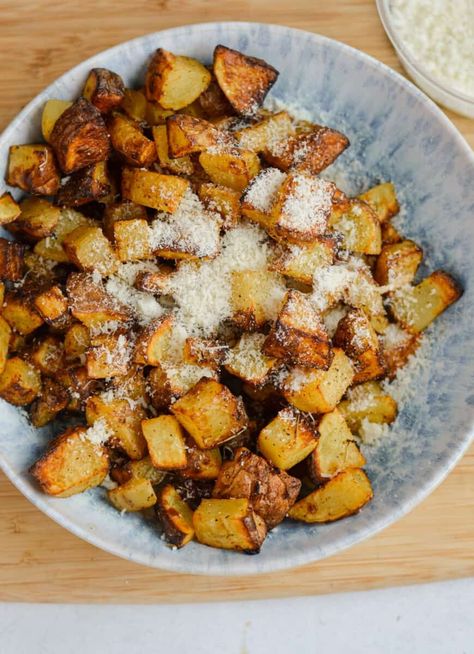 Bowl of crispy air fryer diced potatoes with parmesan. Air Fryer Diced Potatoes, Sweet Potato Nachos, Parmesan Cheese Potatoes, Frozen Potatoes, Loaded Sweet Potato, Sweet Potato Wedges, Easy Turkey, Cheese Potatoes, Easy Air Fryer