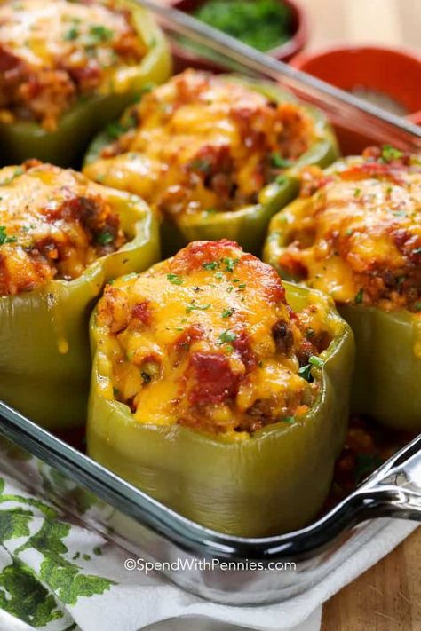 Stuffed Peppers Stuffed Peppers With Cheese, Easy Stuffed Pepper Recipe, Easy Stuffed Peppers, Good Meatloaf Recipe, Spend With Pennies, Best Meatloaf, Peppers Recipes, Meatloaf Recipes, Casserole Dish