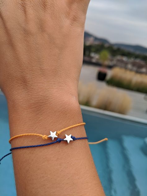 Wax Cord Bracelet Diy, Cottage Core Bracelet, Witchy Bracelet, Reading Den, Cord Bracelet Diy, Handmade String Bracelets, Bracelet Thread, Diy Bracelets With String, Wax Cord Bracelet