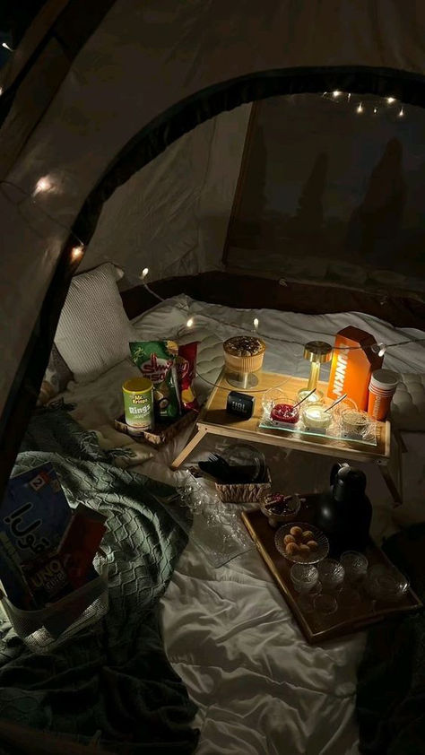 Tent Camping Tips, Camping Setup Ideas, Tent Camping Aesthetic, Camping With Family, Camping Date, Camping Tips And Tricks, Best Tent, Camping Setup, Couple Camping