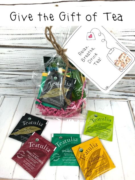 Give the Gift of Tea Free Printable Tag Tea Bag Gift Sayings, Tea Bag Gifts Ideas, Tea Bag Gift Ideas Favors, Tea Gift Packaging, Tea Printables Free, Tea Tags Printable Free, Tea Gifts Ideas, Tea Bag Gift Ideas, Tea Bag Gifts