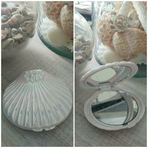 Shell compact mirror from Claire's. Travel Makeup Mirror, Art Coquillage, Shell Mirror, Mirror 3, Mermaid Aesthetic, Pocket Mirror, Shell Crafts, Travel Makeup, Compact Mirror