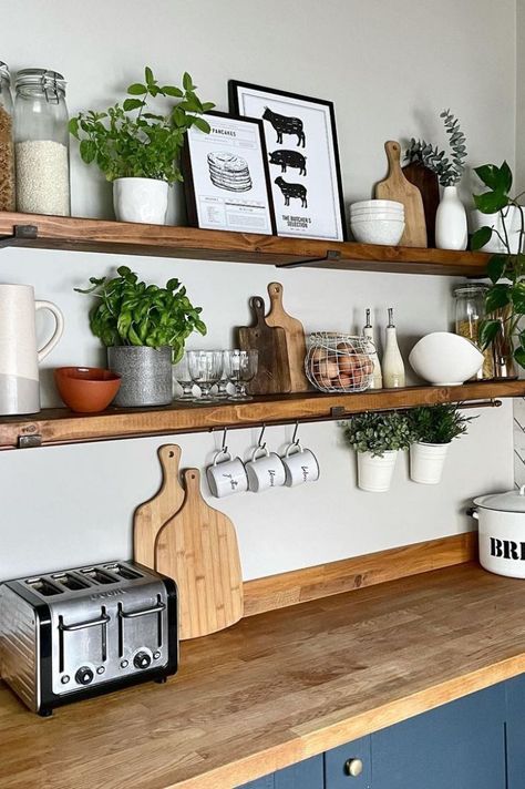 Kitchen Floating Shelves, Gothic Glamour, Kitchen Shelf Decor, Open Kitchen Shelves, Rustic Shelves, Decor Minimalist, Kitchen Shelves, Kitchen Home, Ideas Home