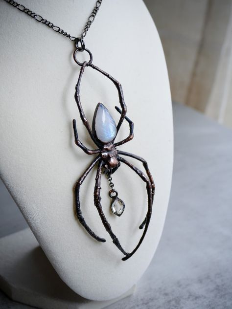 Stunning real Orb Weaver paired with a Rainbow Moonstone gemstone by 3rd House Designs #crystals #goth #witch #jewelry #oddities Electroforming Tutorial, Orb Weaver Spider, Orb Weaver, Goth Things, Goth Witch, Spider Necklace, Book Cover Diy, Clay Inspiration, Witch Jewelry