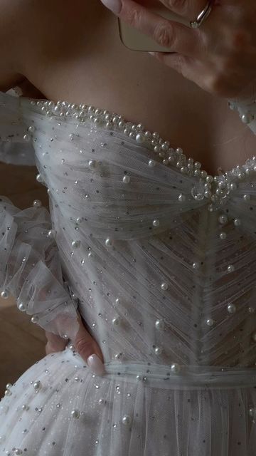 Dresses With Pearls, Pearl Wedding Dress, Ethereal Dress, Bridal Studio, Pretty Wedding Dresses, Fancy Wedding Dresses, Fancy Wedding, Pearl Dress, Wedding Dresses Beaded