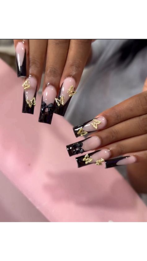 Black French Tips W/ Gold Accessories Birthday Nails Square Black, Black French Tip With Gold Line, Black French Tip With Charms, Black And Gold Birthday Nails, Black And Gold French Tip Nails, Gold And Black Nails Acrylics, Black And Gold Nails Acrylic, Black And Gold Acrylics, Gold French Tip