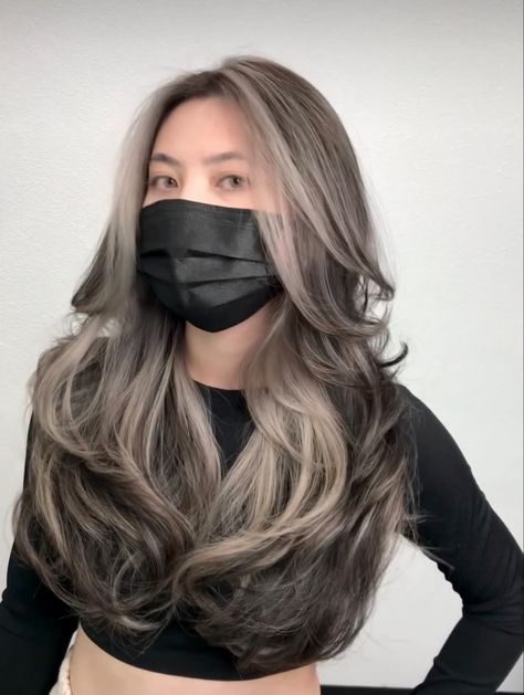 Blonde Asian Hair, Grey Balayage, Hair Color Asian, Trend Ideas, Black Hair Balayage, Korean Hair Color, Hair Color Underneath, Brown Hair Inspo, Brunette Hair With Highlights