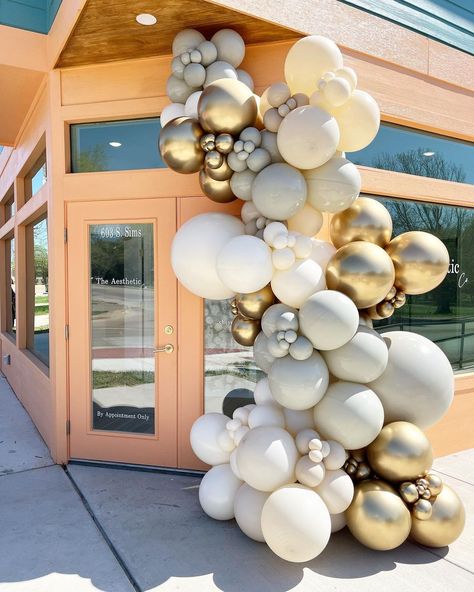 The cutest boutique salon on the corner had its grand opening today. Heather @theaestheticcollc does amazing things to your skin 🧖🏼‍♀️… | Instagram Salon Soft Opening Ideas, Med Spa Grand Opening Party, Medical Spa Grand Opening Ideas, Boutique Opening Party, Grand Opening Giveaway Ideas, Apartment Grand Opening Ideas, Grand Opening Salon Ideas, Grand Opening Balloon Arch, Grand Opening Aesthetic