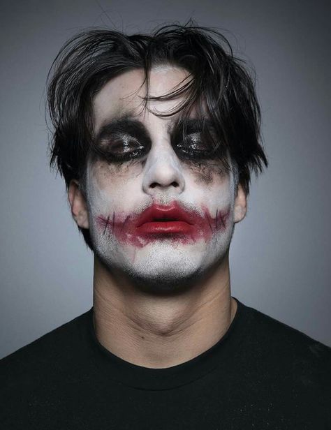 Guys Halloween Makeup, Boy Halloween Makeup, Mens Halloween Makeup, Joker Halloween Makeup, Maquillage Halloween Simple, Joker Halloween Costume, Halloween Makeup Clown, Halloweenský Makeup, Joker Halloween