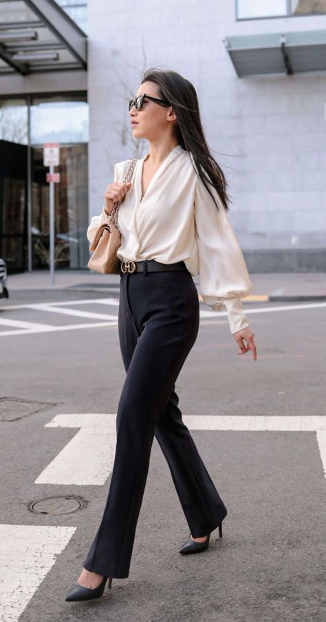 Office Slacks Women, White Blouse Formal Outfit, Classy Outfits Black Pants, How To Style Black Slacks Women, Black And White Corporate Attire, Blouse And Slacks Women, Slacks For Women Formal, Corporate Attire Casual, Black And White Formals For Women