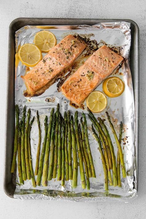 Baked Salmon Asparagus, Salmon Rice Asparagus, Asparagus And Salmon Bake, Baked Salmon And Asparagus Recipes, Salmon Asparagus Sheet Pan, Salmon Asparagus Recipes, Salmon And Asparagus Baked In Foil, Oven Baked Salmon And Asparagus, One Pan Salmon And Asparagus