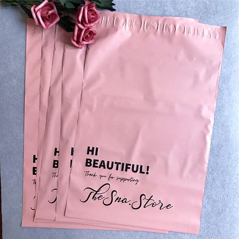 Mailing Bags Packaging, Clothes Bag Design, Courier Packaging Ideas, Mailer Bag Design Packaging Ideas, Poly Mailers Packaging Ideas, Polymailers Packaging Ideas, Package Bag Design, Courier Bag Packaging Design, Polymailer Packaging Ideas