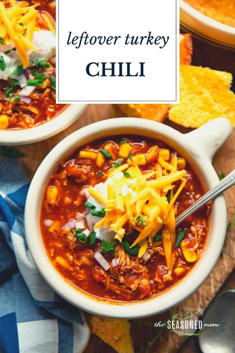 Zesty and flavorful, this leftover turkey chili is an easy, healthy, and affordable way to take advantage of the ingredients that you've got on hand. Try the recipe with leftover chicken, too! Leftover Turkey Chili Crockpot, Leftover Turkey Chili Recipe, Leftover Chili Recipes, Leftover Turkey Chili, Ground Turkey Chili, Turkey Chili Crockpot, Turkey Chili Recipe, Leftover Chili, Chili Recipe Turkey