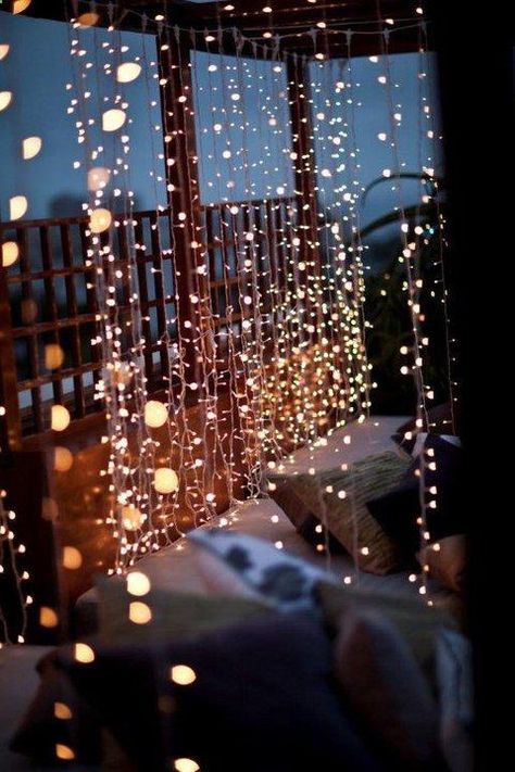 10 Waterfall String Light Wedding Decoration Ideas #weddingday   #life    #gifts   #weddingbudget  #dress Balkon Decor, Interior Boho, Inspiring Photography, Deck Lighting, Dream Backyard, Decoration Inspiration, Garden Cottage, My New Room, Decoration Design