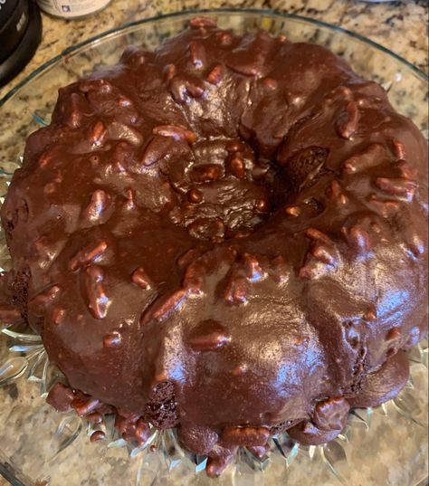 Toll House Chocolate Chip, Toll House, Devils Food Cake, Chocolate Bundt Cake, Devils Food, Easy Homemade Recipes, Bundt Cakes Recipes, Chocolate Cake Mixes, Cake Mix Recipes