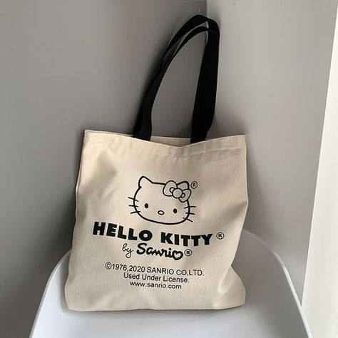 Sanrio Tote Bag, Tote Bags Aesthetic, Toto Bag, Tote Bag Ideas, Kawaii Handbags, Hello Kitty Tote Bag, Hello Kitty Tote, Accesorios Aesthetic, Sacs Tote Bags