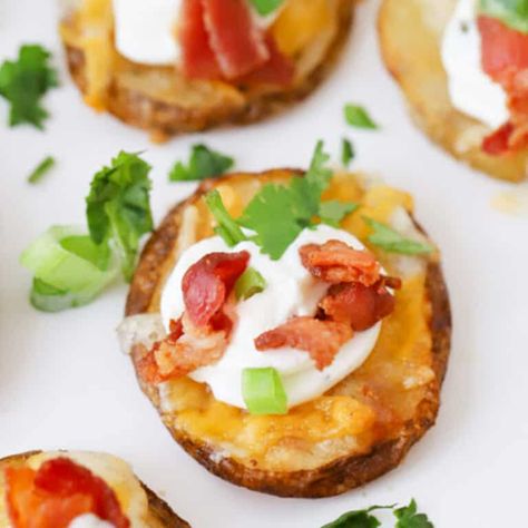 Easy Crispy Potato Bites Appetizer Appetizer - The Carefree Kitchen Potato Skin Bites, Loaded Potato Bites, Loaded Baked Potato Bites, Crispy Potato Bites, Oven Baked Potatoes, Ranch Dressing Dip, Potatoe Skins Recipe, Sweet Potato Pecan, Best Potato Recipes