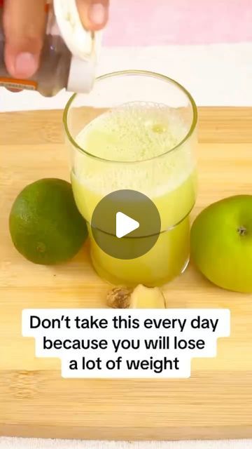 THE SMOOTHIE SLIM DETOX 🇺🇸 on Instagram: "Don’t take this everyday because you will lose a lot of weight.  if we want to lose weight & Flat Belly Fat .Here is a top secret detox drink for weight loss in just 7 days. Check it out ☝🏻  🔥 Get a complete 21-Day DETOX Smoothie Diet Plan with over 36 daily meal-replacement smoothie recipes, shopping lists, whole food meals, snacks and more. ⁠ ⁠ 👉 LINK IN BIO @thesmoothie4diet 👈⁠ ⁠ 💚 Follow @thesmoothie4diet for daily smoothie recipes  🍋 I Share Smoothies To Lose Weight ! ❤️Weight Loss- Healthy Tips ↪️Natural remedies 👉Follow me @thesmoothie4diet if you are interested  💯 If you don't know how to start Smoothie diet properly or do you want to lose possibly 5-12 lbs in the first week alone with Smoothie ?⁣⁣⁣⁣⁣⁣⁣⁣⁣⁣⁣ 💪 Join our 21-Days Smo Whole Food Meals, Daily Smoothie, Flat Belly Smoothie, Smoothie Diet Plan, Flat Belly Drinks, Detox Smoothie Recipes, Best Smoothie Recipes, Food Meals, Belly Fat Drinks