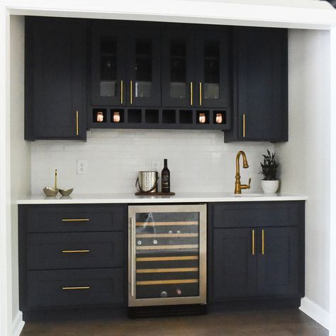 75 Wet Bar Ideas You'll Love - March, 2022 | Houzz Painted Wet Bar Cabinets, Wet Bar Dark Cabinets, Home Wet Bar Modern, Wet Bar Ideas With Sink Basement, Wet Bar Fridge, Two Tone Wet Bar, Wet Bar In Office, Modern Wet Bar Ideas Nook, Cabinets In Basement Bar Ideas