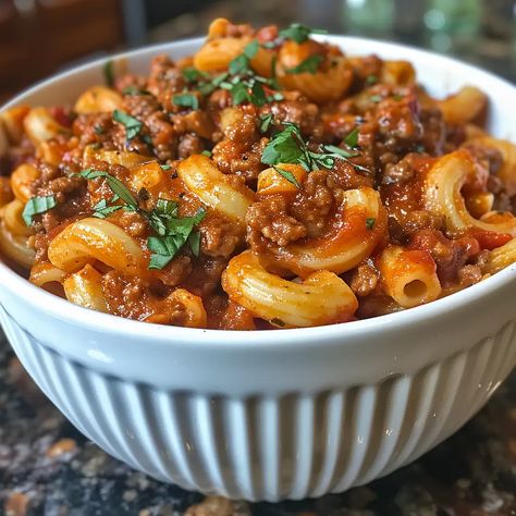 Homemade Beefaroni Recipe, Homemade Beefaroni, Beefaroni Recipe, Pizza Dishes, Barilla Recipes, Mince Dishes, Pasta Casseroles, Beef Ideas, Perfect Pot Roast