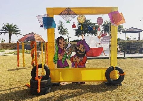 Lohri Party Decor, Lohri Decoration Ideas, Lohri Decoration, Haldi Decor Ideas, Punjabi Wedding Decor, Lohri Party, Haldi Decor, Photography Decoration