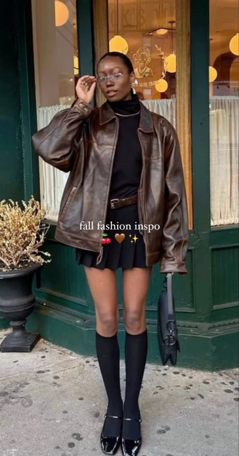 Suede Skirt Outfit Fall, Brown Suede Jacket Outfit, Suede Skirt Outfit, Suede Jacket Outfit, Skirt Outfit Fall, Brown Suede Jacket, Jacket Outfit, Fall Fits, Suede Skirt