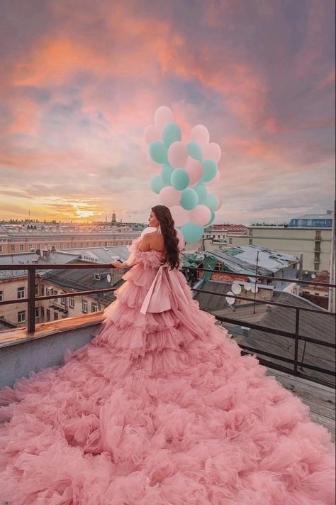 Balloons Photography, Classy Gowns, Glam Photoshoot, Gown Photos, Quince Dresses, Ball Gown Dresses, Birthday Photoshoot, Pink Wedding, Birthday Dresses