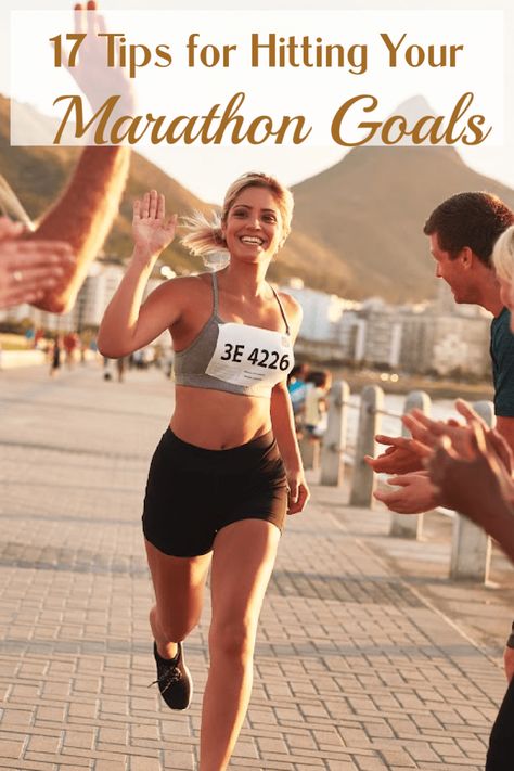 Marathon Outfits For Women, Marathon Running Outfits For Women, Marathon Outfit Women Race Day, Marathon Outfit Women, Marathon Running Outfit, Running Outfits For Women, Marathon Outfit, Running A Mile, Marathon Tips