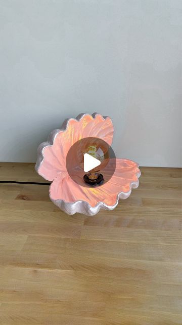 Love in Pottery on Instagram: "inspirational shell lamp 🐚 making process with air dry clay by @sculpdit ! 🙈😘💚
FOLLOW👉 @loveinpottery for more pottery contents ☕️ !

visit their page and support 💕

Follow us on @musthomeguide (Interior Lovers) & @mustvisitguide (Travel Lovers) !

#instapottery #handmadeceramics #tableware #ceramicart #design #ceramicsculpture #wheelthrown #interiordesign #art #craft #ceramicartist #keramik #glaze #ceramica #handmade #pottery #homedecor #ceramics #ceramique #porcelain" Ceramics Lamp Handmade, Clay Lamp, Lamp Pottery, Lamp Making, Diy Pottery Painting, Shell Lamp, Diy Pottery, Ceramic Lamp, Travel Lover