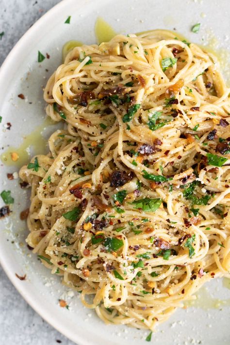 Olive Oil Angel Hair Pasta, Angel Hair Pasta Garlic Olive Oil, Pasta Recipe With Olive Oil, Agio Olio Pasta, Pasta With Olive Oil Sauce, Garlic Parsley Pasta, Roasted Garlic Sauce Pasta, Spicy Olive Oil Pasta, Pasta And Olive Oil Recipes