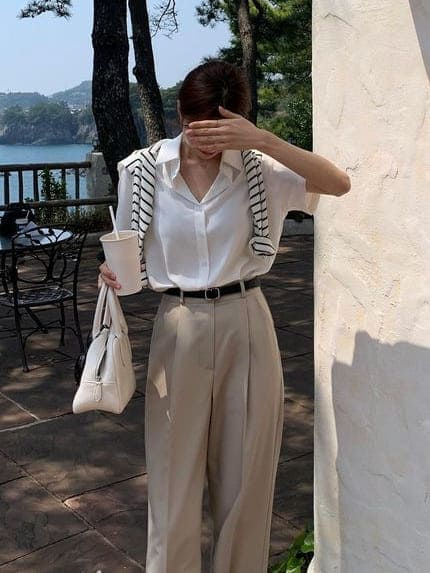 Korean spring outfit: casual outfit Korean Spring Outfits, Fits Check, Korean Vibe, Working Outfit, Simple Casual Outfits, Sporty Looks, Outfit Classy, Seasonal Wardrobe, Korean Casual Outfits