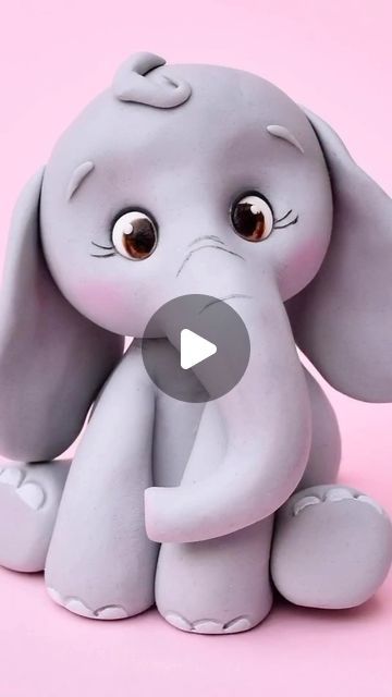 Fondant Elephant Cake Topper, Elephant Fondant Tutorial, How To Make Fondant Animals, Elephant Fondant Topper, Elephant Cake Ideas, Fondant Animals Tutorial, Fondant Designs, Fondant Elephant, Zoo Cake