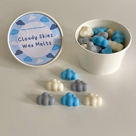 Candle Melt Packaging Ideas, Cute Wax Melts Ideas, Creative Wax Melts, Cloud Candle, Aesthetic Wax Melts, Cute Wax Melt Packaging, Wax Melts Packaging, Candle Making Recipes, Handmade Candles Diy