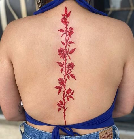 Rose Tattoo On Back, Red Tattoo Ideas, Flower Spine Tattoos, Spine Tattoo Ideas, Tattoos To Cover Scars, Tattoos Infinity, Tattoos Mandala, Pretty Hand Tattoos, Red Tattoo