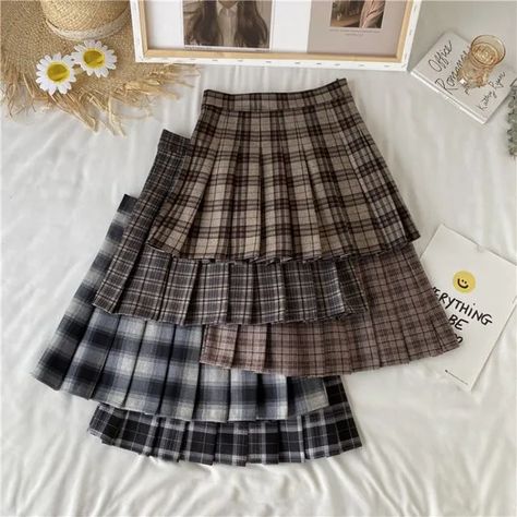 Aesthetic Plaid, Preppy Mode, Empire Design, Plaid Pleated Mini Skirt, Womens Pleated Skirt, Plaid Pleated Skirt, Flared Sleeves Top, A Line Shorts, Plaid Mini Skirt