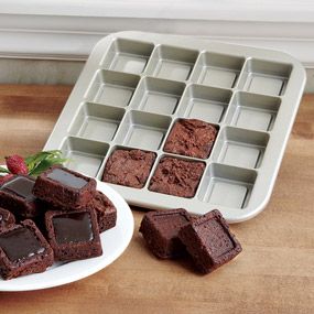 Brownie Shop, Baking Gadgets, Square Cake Pans, Brownie Bites, Baking Essentials, Nordic Ware, Cooking Gadgets, Protein Shake, Baking Pan