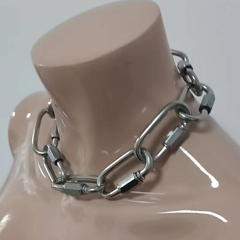 "Welcome to our shop! Handcrafted with love and care in Hongkong .  Thick chunky oval chain link necklace made up of large carabiner clasps. Made with high quality stainless steel so is water resistant and will not tarnish or discolour. Pictured is a standard 16\" length but cut to size on request (16\"- 20\") IMPORTANT: Please measure your neck before placing an order and add at least 2 inches to that measurement when selecting the necklace size. Stainless Steel Chain Necklace Heavy Duty Chunky Chunky Chain Jewelry, Dystopian Jewelry, Post Punk Fashion, Emo Necklace, Heavy Chain Necklace, Necklace Grunge, Punk Choker, Grunge Necklace, Punk Necklace