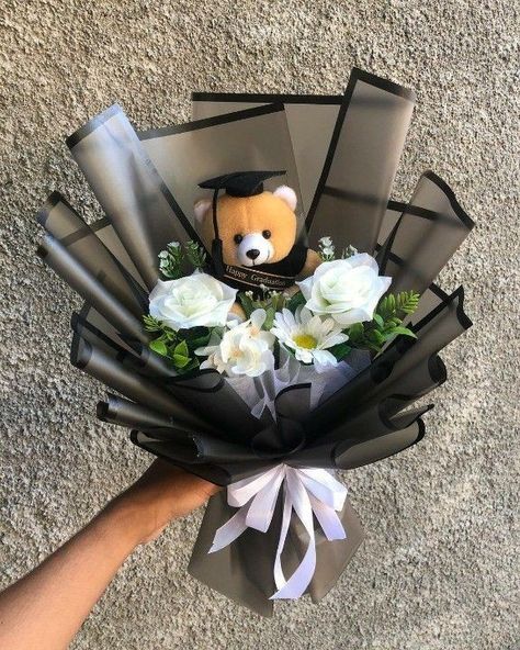 Graduation Bucket Ideas, Graduation Bear Bouquet, Graduation Arrangements Gifts, Bouquet Graduation Ideas, Graduate Flower Bouquet, Graduation Flowers Bouquet For Boys, Graduation Bouquet Ideas Flowers, Graduation Floral Arrangements, Bouquet Of Flowers Graduation