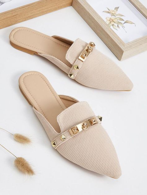 Half Shoes, Cute Shoes Heels, Shoes Heels Classy, Sneakers Street Style, Ladies Sandals, Classy Shoes, Best Shoes For Men, Flat Mules, Mens Shoes Casual Sneakers