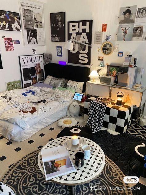 Street Style Bedroom, Hypebeast Room, Chill Room, Future Apartment Decor, Dekorasi Kamar Tidur, Room Redesign, Pinterest Room Decor, Cute Bedroom Decor, Cute Room Ideas