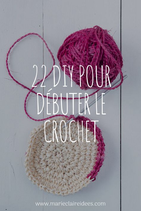 22 diy pour apprendre le crochet Crochet Baby Beanie, Popular Crochet, Beginner Knitting Projects, Crochet Mittens, Crochet Blog, Le Crochet, Crochet Diy, Crochet Cowl, Crochet Poncho