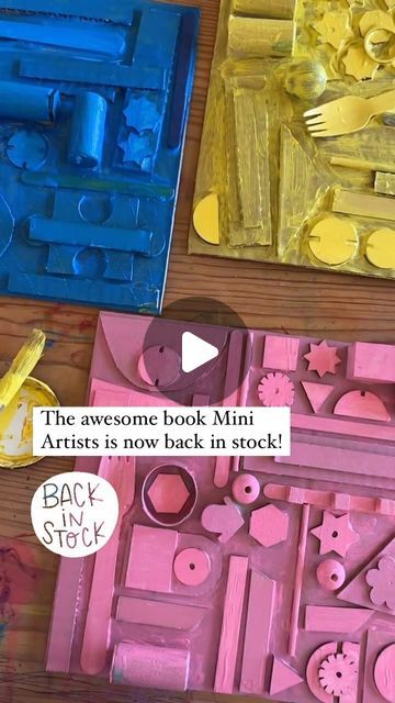 Eleanor Ford - Mini Mad Things on Instagram: "Louise Nevelson inspired art…
This is a project idea from one of our favourite kids art activity books, Mini Artists, it’s full of fab creative projects for little ones." Mini Art Museum Project, Middle School Sculpture Art Projects, Sculpture Middle School Art, Miniature Abstract Paintings, Louise Nevelson, 1/12 Scale Miniature Fine Art Sculpture, Activity Books, Art Activity, Art Activities For Kids