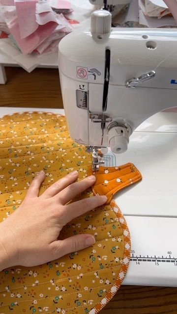 Jessica Dayon on Instagram: "Got the notion to make this fun little project today- a pumpkin placement! Pattern is by @zeriano and so is the fabric! It’s called Forgotten Memories and it’s absolutely gorgeous 🤩 . . #jessicadayonpatterns #jessicadayonmakes #pumpkinplacemat #minkikim #fallquilt #patchwork #quilting #forgottenmemoriesfabric #jessicadayon #quiltersofinstagram #sewing #quilt #quilter #fallproject #quiltedplacemat #placemat #rileyblakedesigns #iloverileyblake #fabricismyfun" Placement Pattern, Forgotten Memories, Halloween Table Runners, Quilt Square Patterns, Quilt Square, Placemats Patterns, Fall Quilts, Halloween Quilts, Tree Quilt