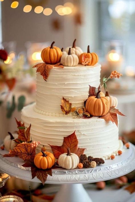 Fall Wedding Ideas Inside, Royal Blue Centerpieces, Blue Hydrangea Wedding, Blue Centerpieces, Thanksgiving Cakes, Pumpkin Wedding, Hydrangeas Wedding, Fall Cakes, Fall Wedding Centerpieces