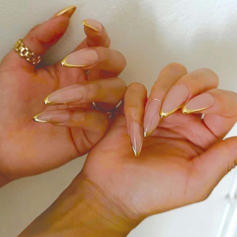 SINHOT French Tip Press on Nails Long Stiletto Fake Nails Gold Glitter Acrylic Nails Glossy Glue on Nails Stiletto Artificial Nails Stick on False Nails with Design Amazon Affiliate Gold French Tip, Paznokcie Hello Kitty, Fast Nail, Yellow Nails Design, Kutek Disney, Chrome Nails Designs, Nagel Tips, White Acrylic Nails, Almond Nails Designs