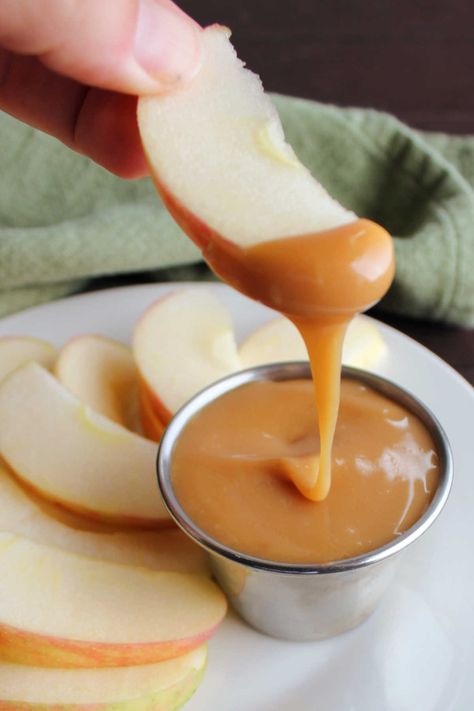 Caramel Apple Dip Crockpot, Caramel Dip For Apples Easy, Crockpot Carmel Dip, Carmal And Cream Cheese Dip, Carmel Fruit Dip Recipe, Caramel Sauce From Kraft Caramels, How To Make Carmeled Apples, Caramel Dipping Sauce For Apples, Marzetti Caramel Dip Recipes