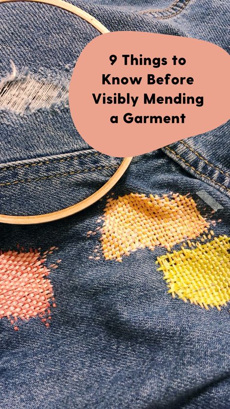 Jean Mending Embroidery, Knit Mending, Visible Stitching, Denim Mending Embroidery, Denim Mending Ideas, Visible Mending Patterns, Patching Clothes Ideas, Sashiko Visible Mending, Darned Jeans