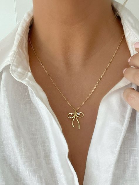 Dainty Necklace Gold, Layer Necklaces, Ribbon Necklace, Bow Necklace, Bow Ribbon, Gold Ribbon, Gold Ribbons, Statement Pendant, Necklace Dainty