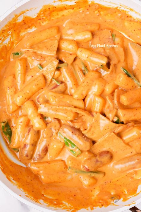 Gluten Free Tteokbokki, Tteokbokki Creamy, Tteokbokki Sauce Recipe, Rose Tteokbokki, Tteokbokki Recipe, Mint Juice, Rose Pasta, Yogurt Drink, Peanut Butter Banana Smoothie