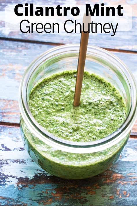 Green Chutney Recipe, Indian Sauces, Cilantro Chutney, Cooking Curry, Mint Chutney, Mint Sauce, Green Chutney, Vegan Sauces, India Food